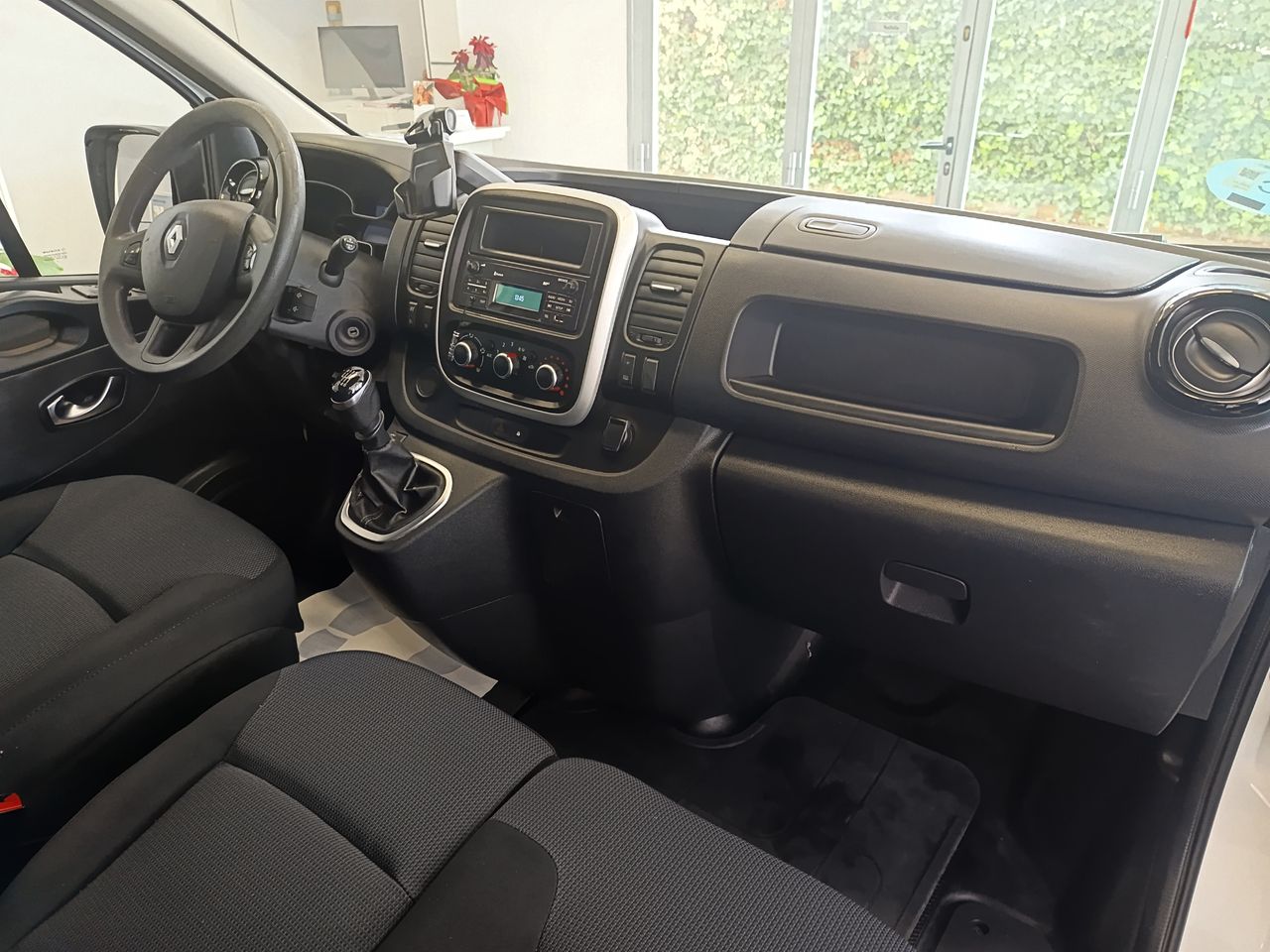 Renault Trafic Passenger Energy Blue dCi 88 kW (120 CV) - Foto 18