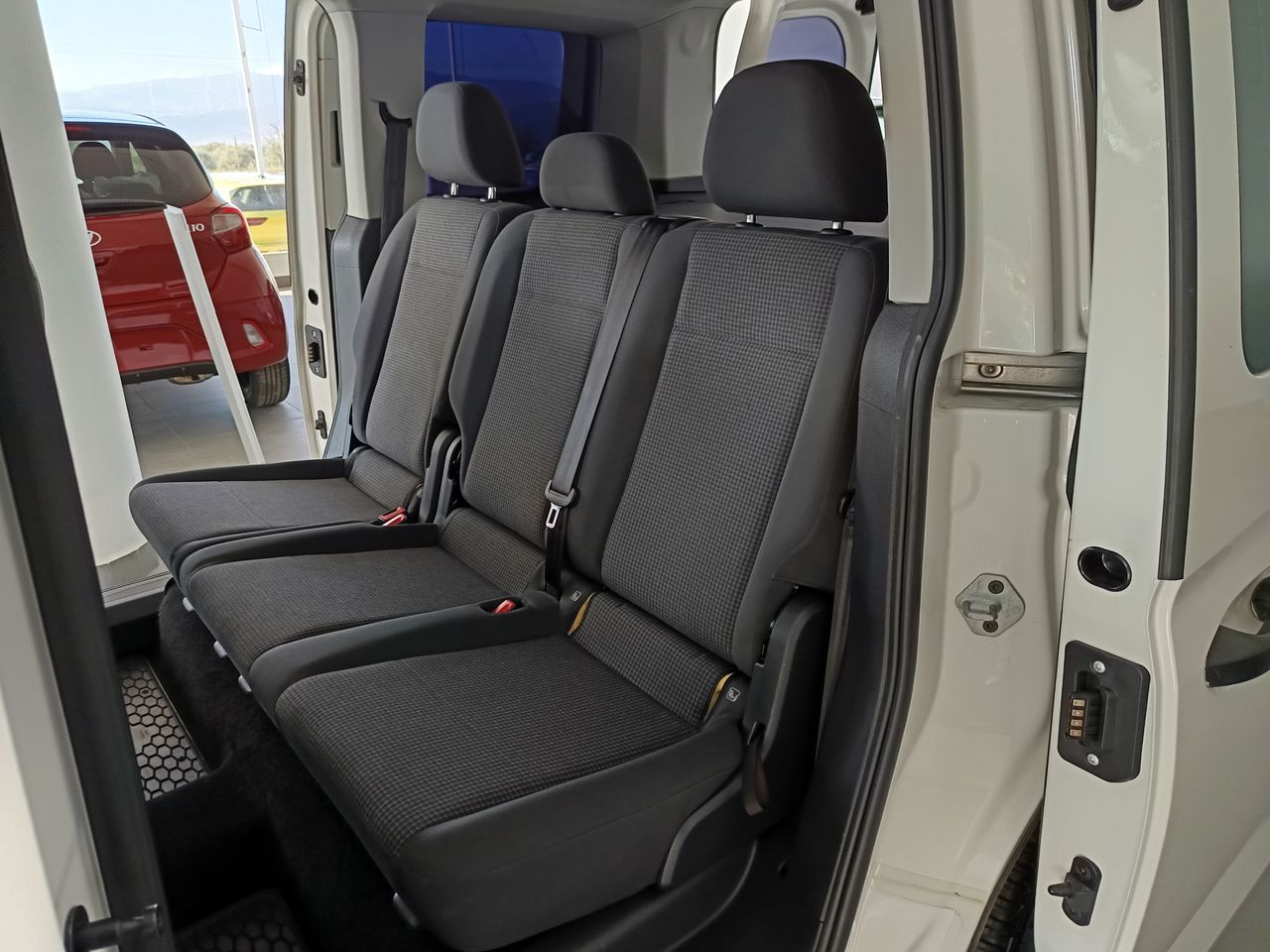 Volkswagen Caddy 2.0 TDI 75 kW (102 CV) Kombi - Foto 16