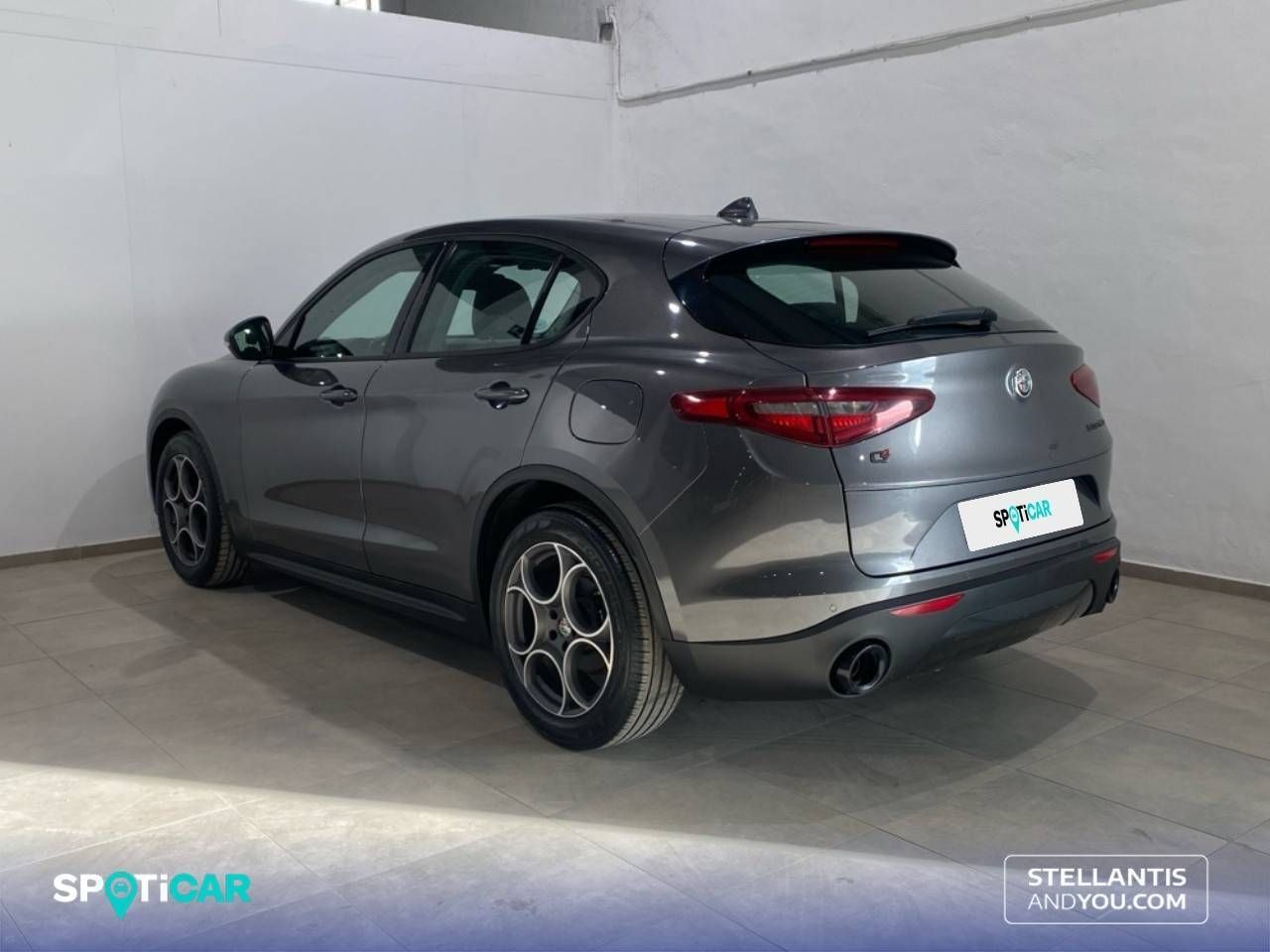 Alfa Romeo Stelvio  2.2 Diésel 140kW (190CV)  Q4 Sprint - Foto 8