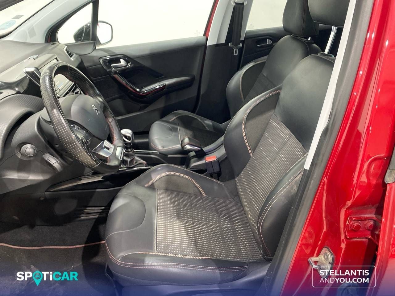 Peugeot 2008   PureTech 110 S&S 6 Vel. MAN GT Line - Foto 10