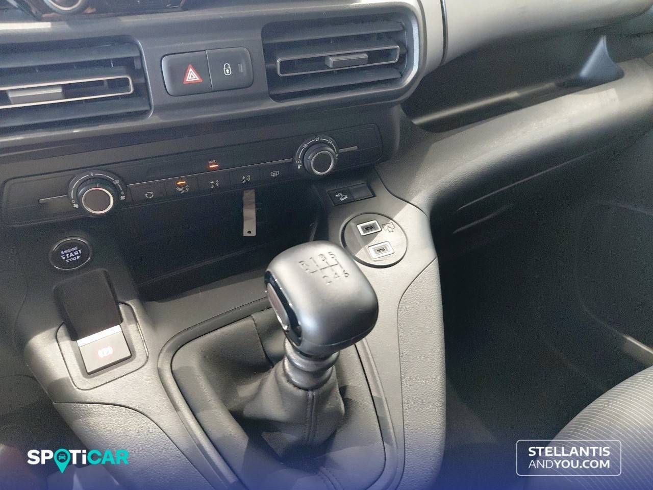 Fiat Doblò  1.5 75kW (100CV) diésel MT6 Talla M - - Foto 17