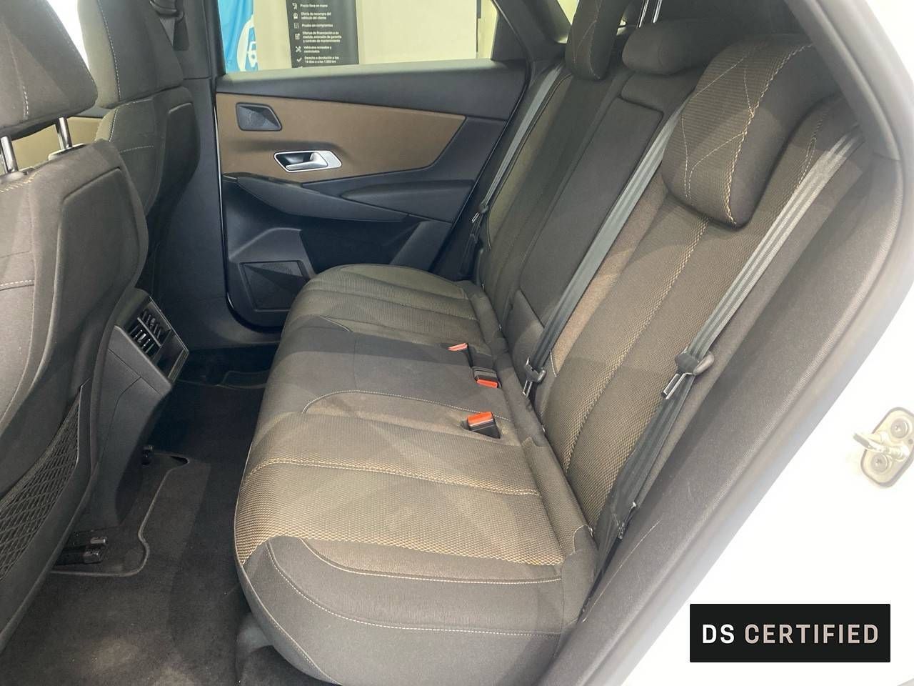 DS DS 7  BlueHDi DE 96kW (130CV) Auto. So Chic - Foto 11