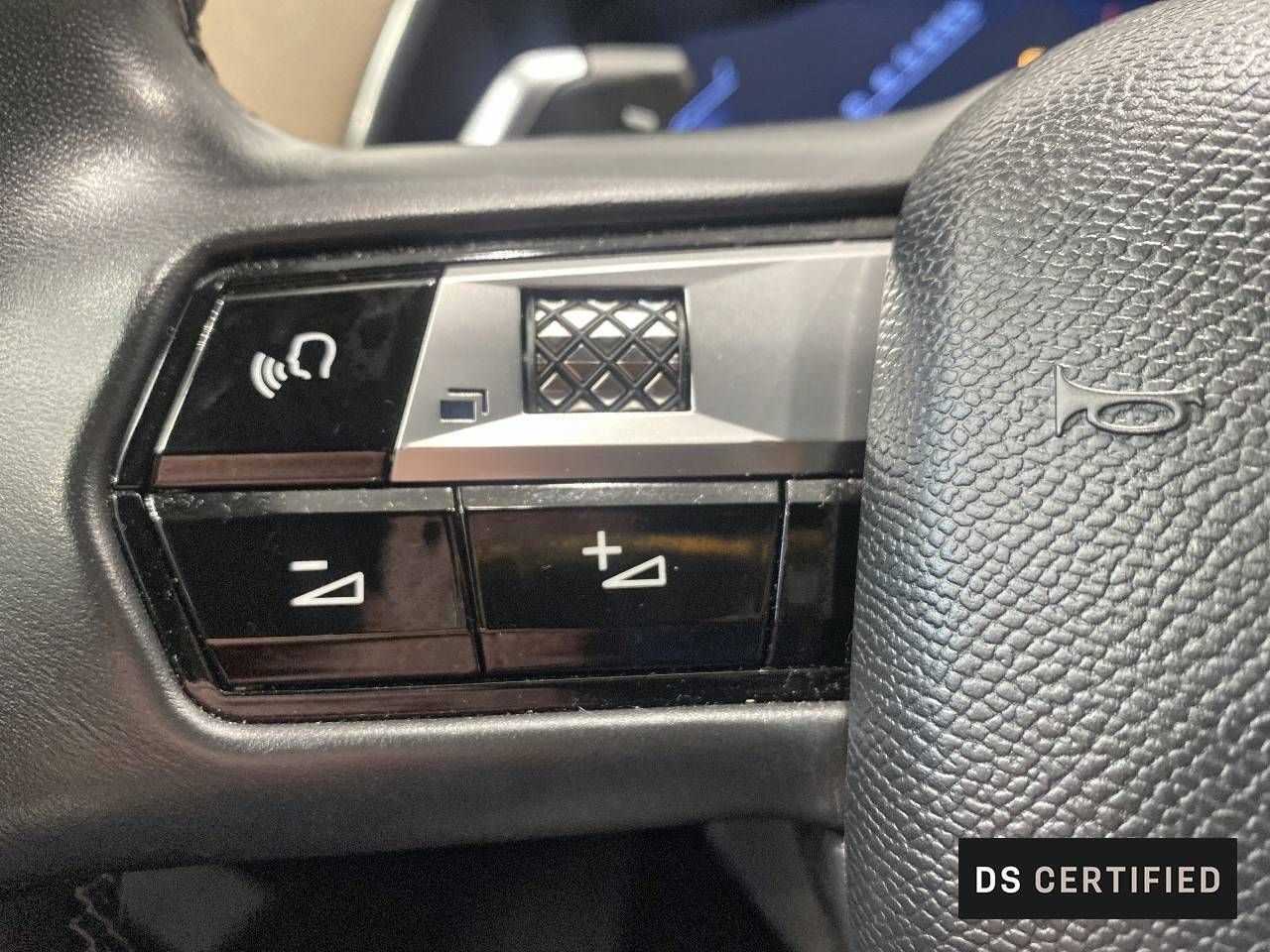 DS DS 7  BlueHDi DE 96kW (130CV) Auto. So Chic - Foto 21