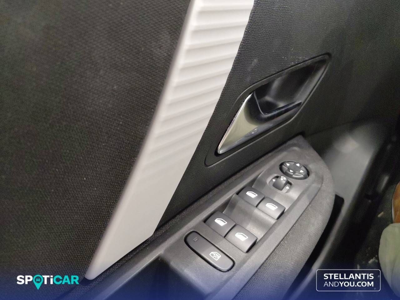Citroën C4  Hybrid 145 ë-DCS6 Plus - Foto 13