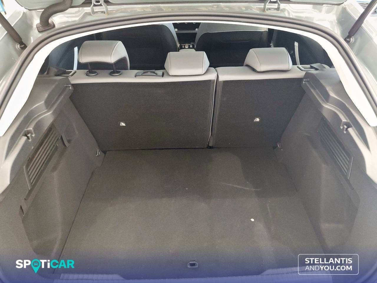 Citroën C4  Hybrid 145 ë-DCS6 Plus - Foto 7