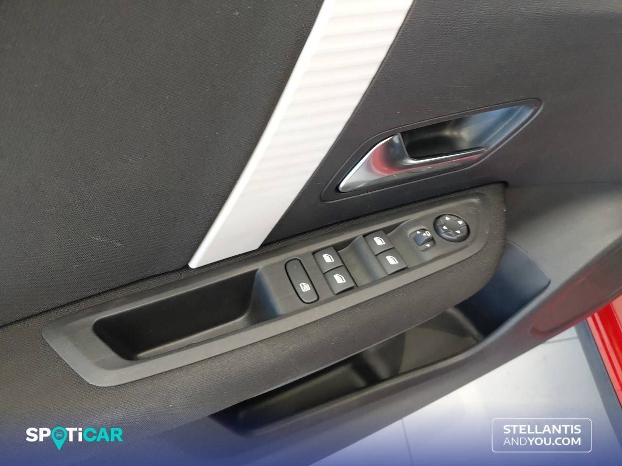 Citroën C4  Hybrid 145 ë-DCS6 Plus - Foto 13