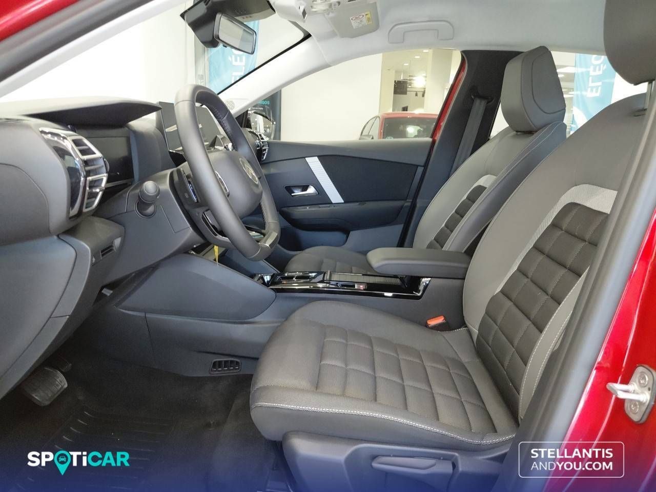 Citroën C4  Hybrid 145 ë-DCS6 Plus - Foto 10