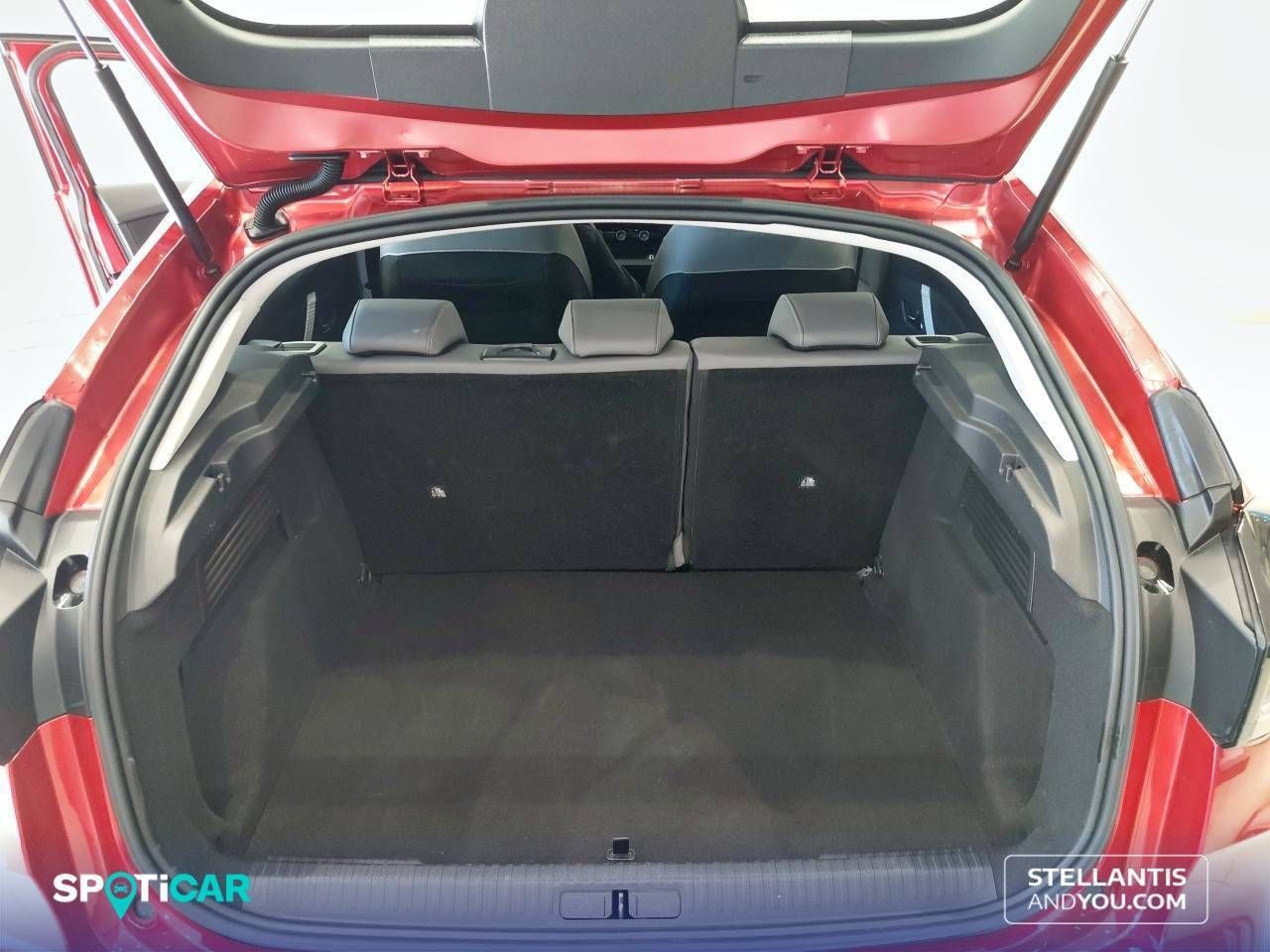 Citroën C4  Hybrid 145 ë-DCS6 Plus - Foto 7