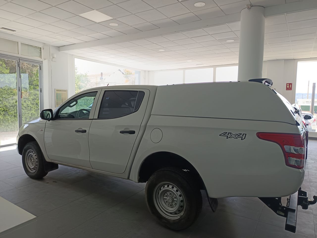 Mitsubishi L200 Double Cab 250 DI-D M-PRO - Foto 4