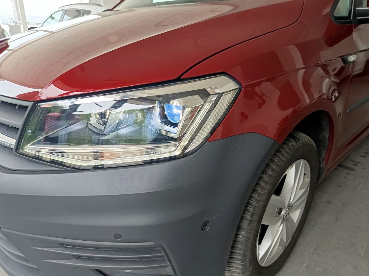Volkswagen Caddy Bluemotion - Foto 22