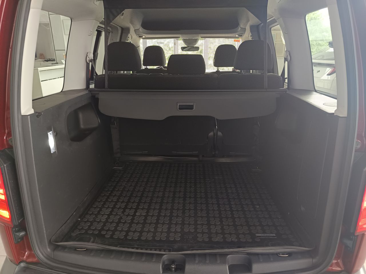 Volkswagen Caddy Bluemotion - Foto 8