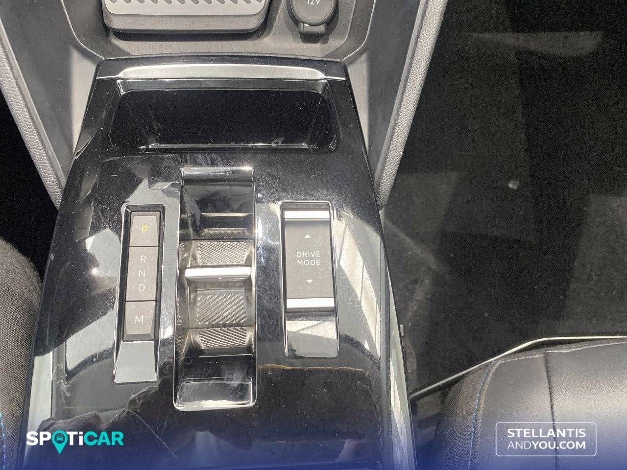 Citroën C4  PureTech 130 S&S EAT8 Plus - Foto 15
