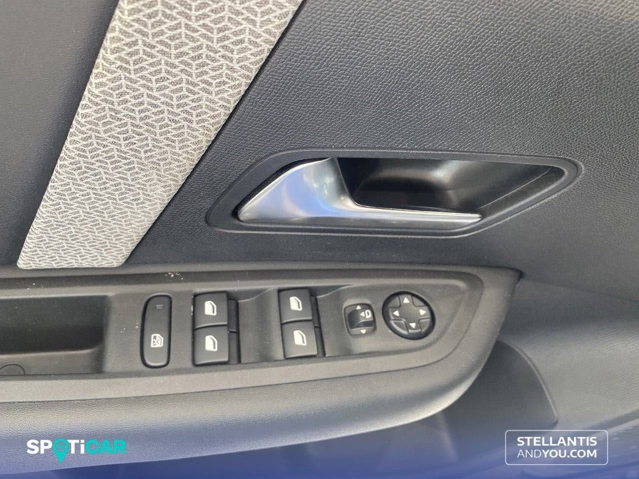 Citroën C4  PureTech 130 S&S EAT8 Plus - Foto 13