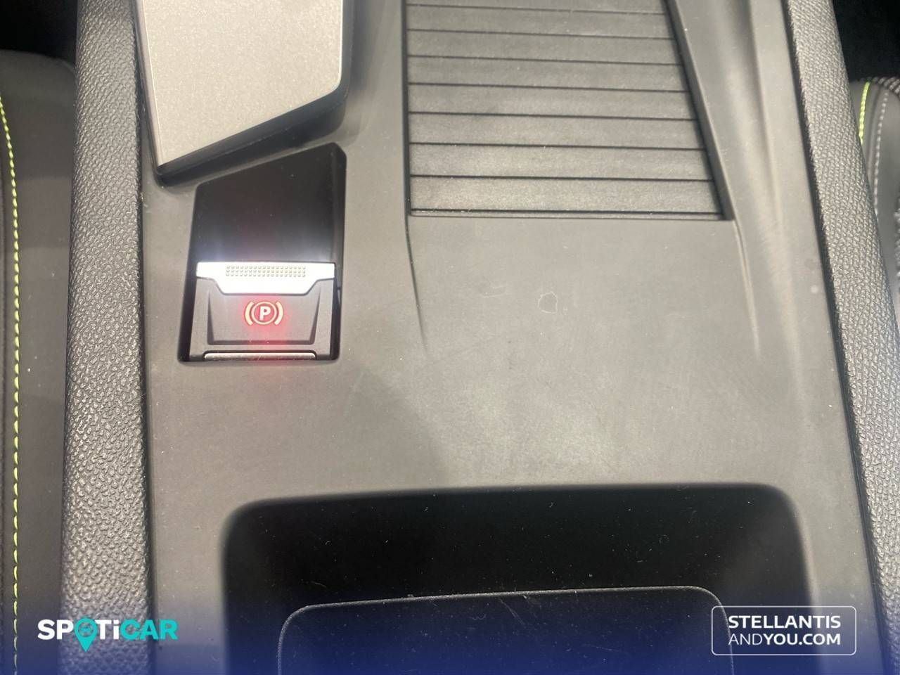 Peugeot 308  5P  Hybrid MHEV 145 e-DCS6 GT - Foto 15