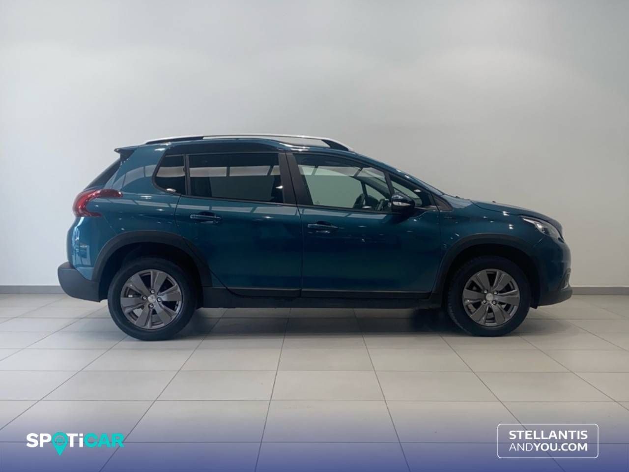 Peugeot 2008   1.2 PureTech 60KW (82CV) Signature - Foto 5