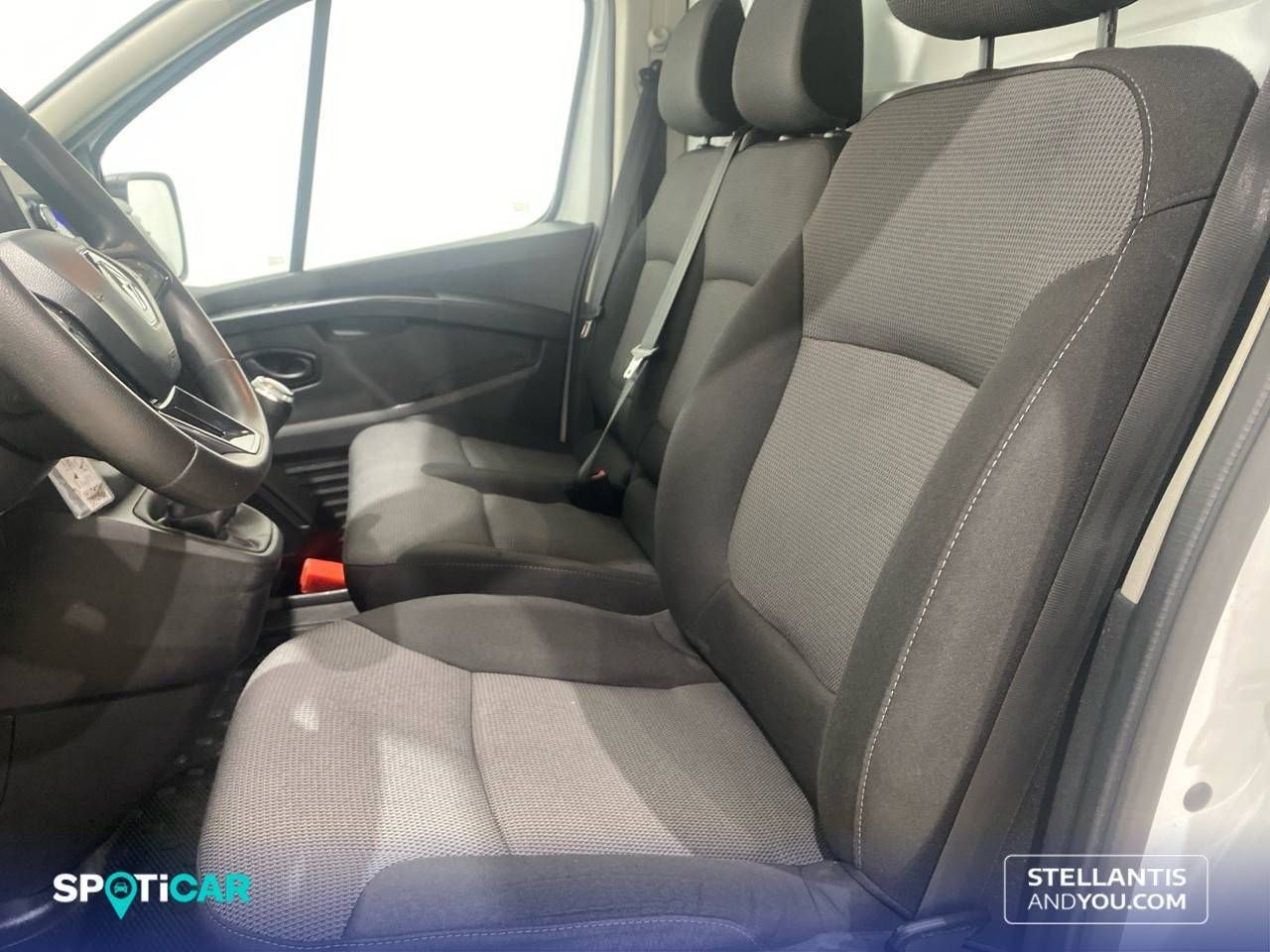 Renault Trafic  Furgón L2H1 Blue dCi 96 Kw (130 CV) CUA - - Foto 11