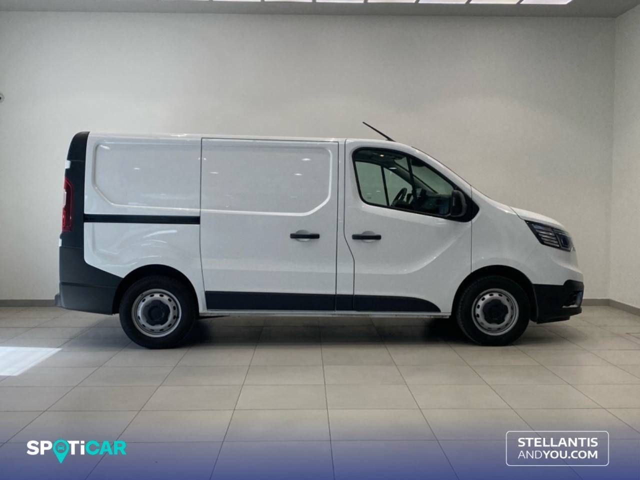 Renault Trafic  Furgón L1H1 Blue dCi 96 Kw (130 CV) - - Foto 5