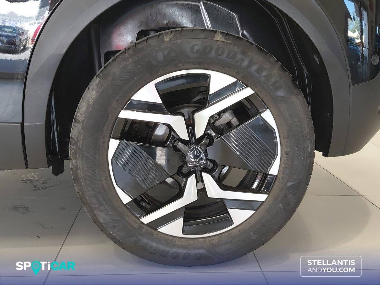 Peugeot 2008   BlueHDI 130 S&S EAT8 GT - Foto 12