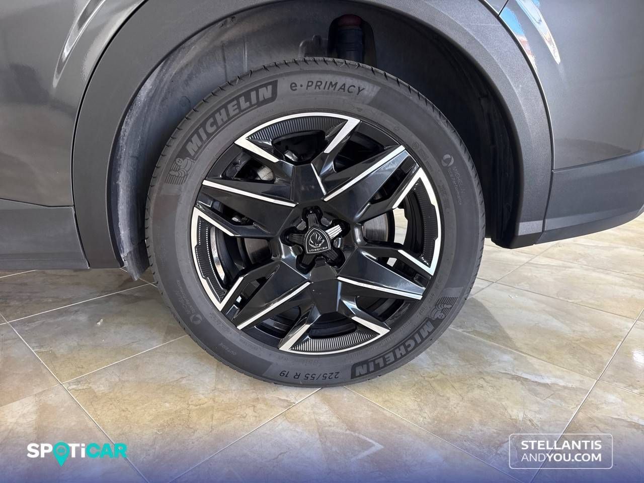 Peugeot 5008  1.2 107KW  eDCS6 Allure - Foto 12