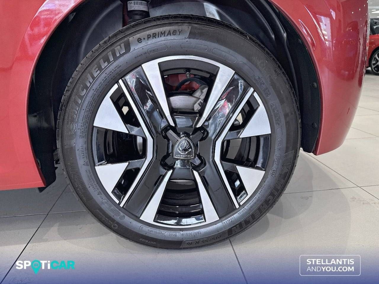 Peugeot 208   HYBRID 100 eDCS6 Allure - Foto 12