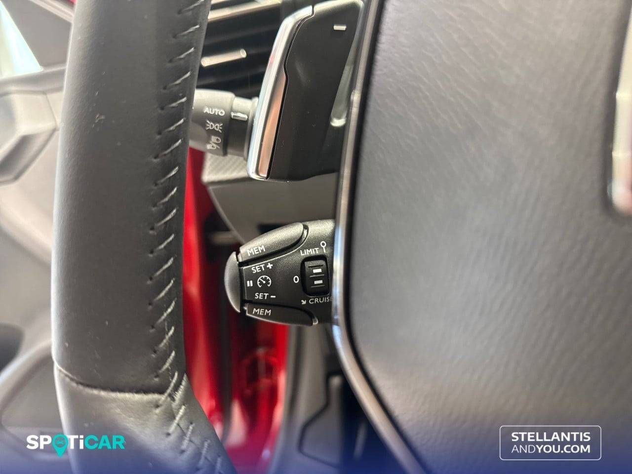 Peugeot 208   HYBRID 100 eDCS6 Allure - Foto 16
