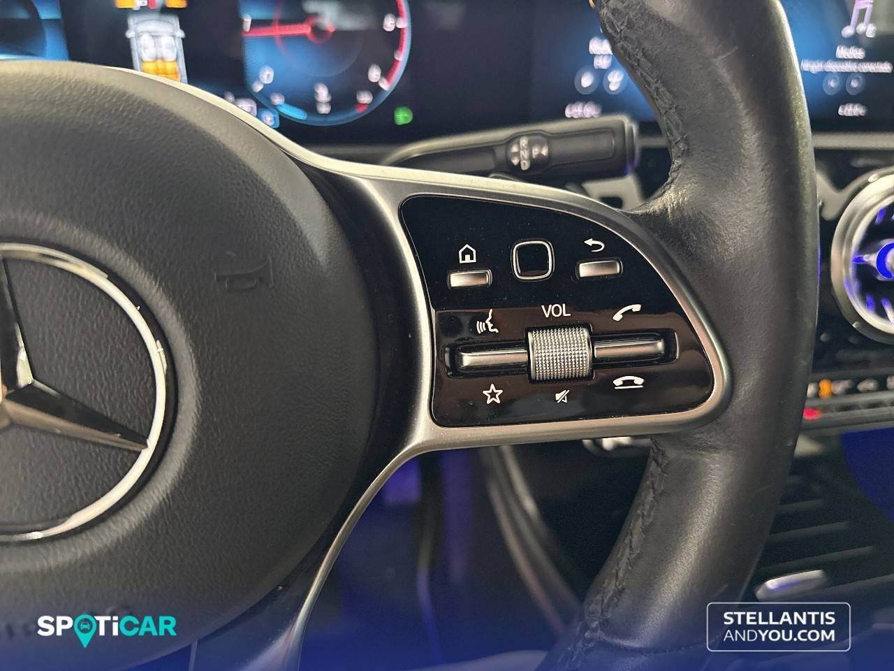 Mercedes Clase A  A 180 d - - Foto 14