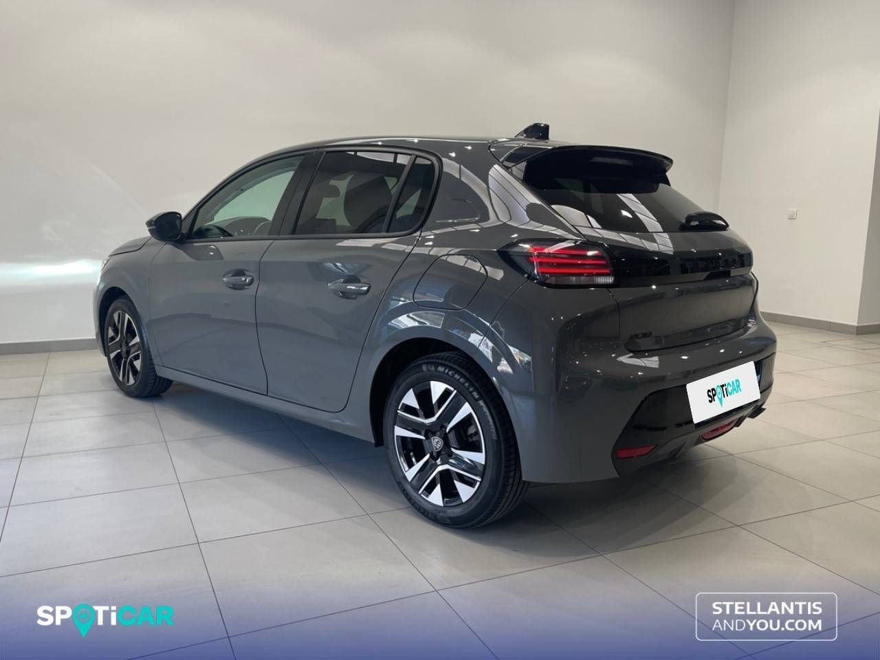 Peugeot 208   Puretech 100 Allure - Foto 8