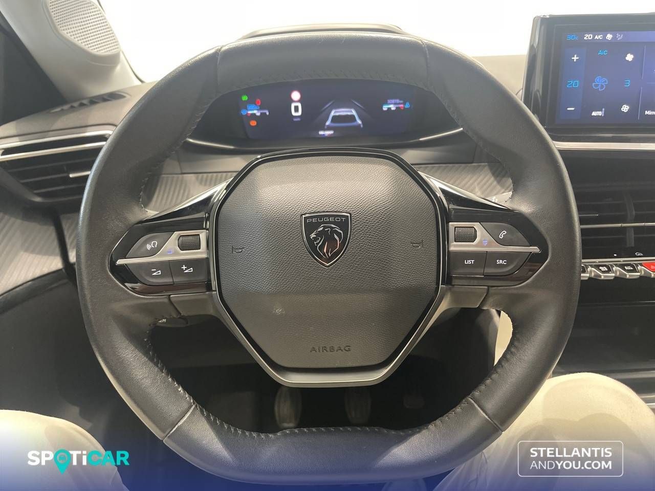 Peugeot 208   Puretech 100 Allure - Foto 18