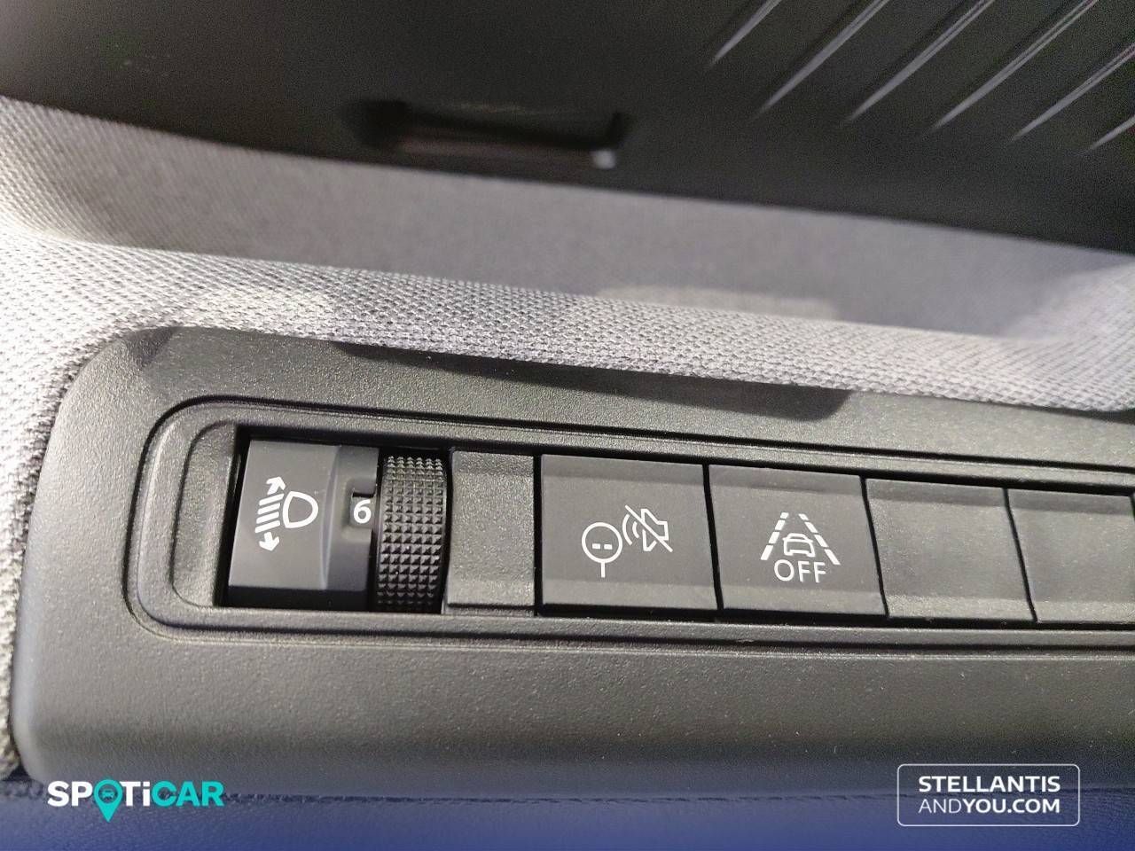 Citroën C3 Aircross  Hybrid 145 ë-DCS6 Plus - Foto 16