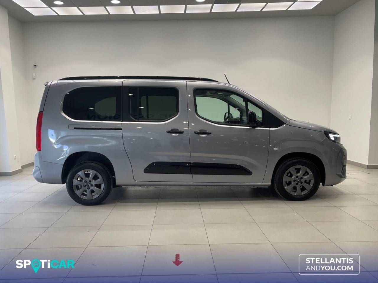 Opel Combo Cargo  XL  130 Cv 1.5 Td S/S AT8 €6.4 GS - Foto 5