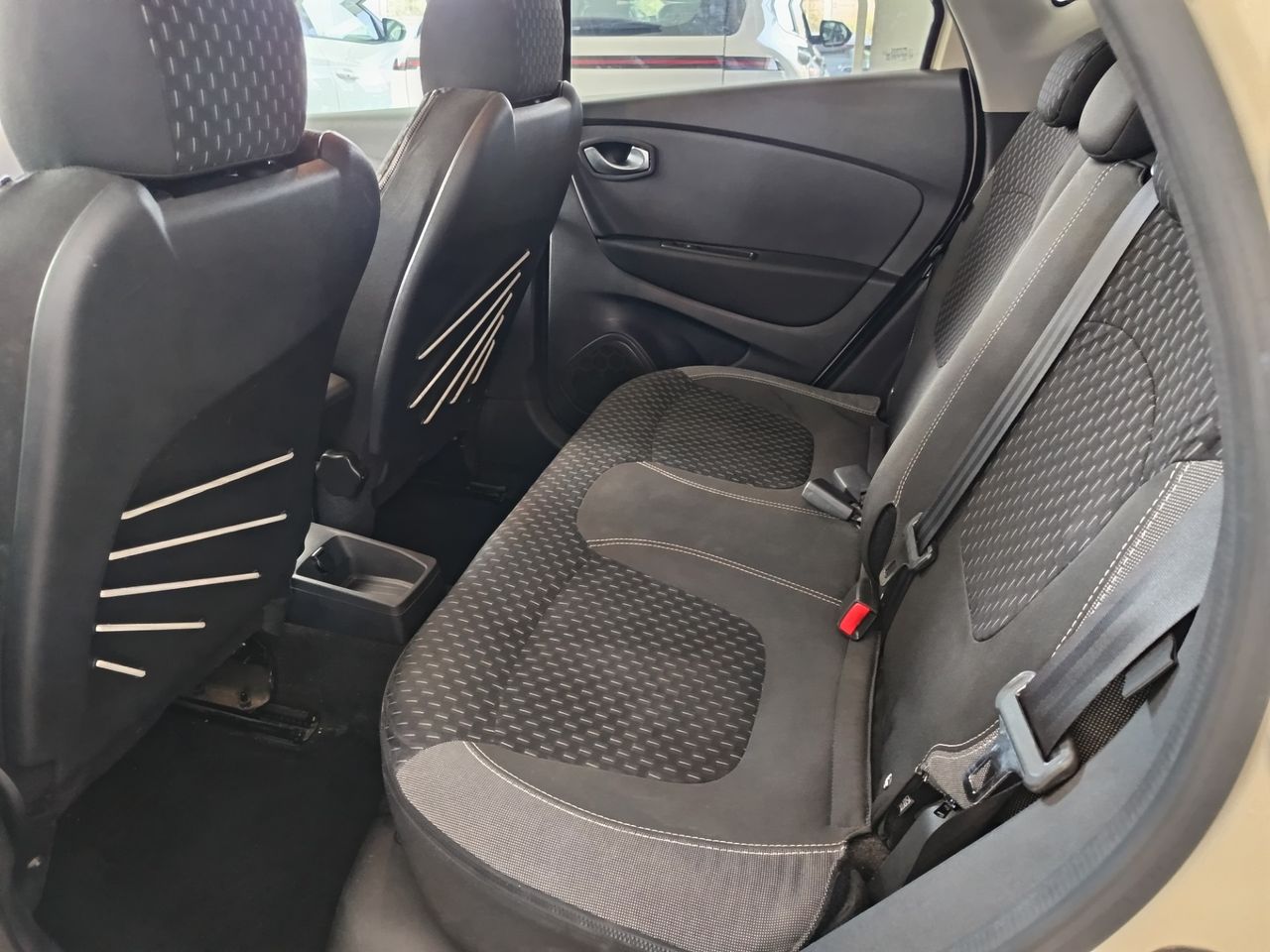 Renault Captur Life Energy TCe 66 kW - Foto 13