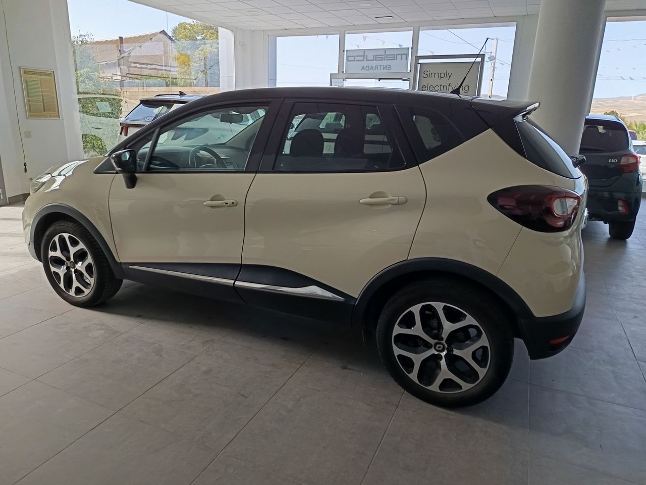 Renault Captur Life Energy TCe 66 kW - Foto 4