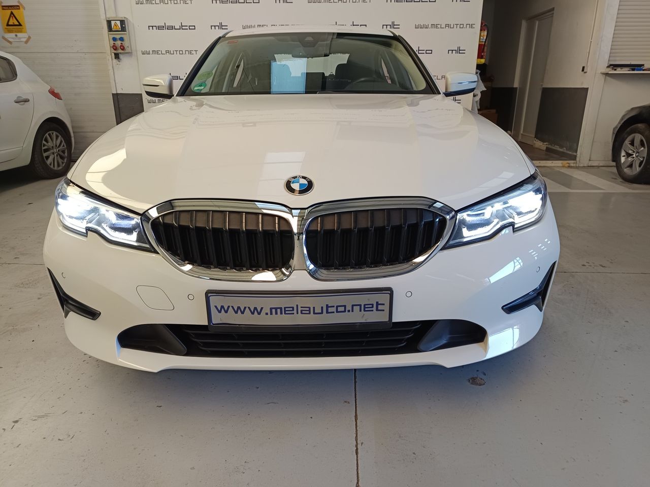 BMW Serie 3 318d Berlina - Foto 3