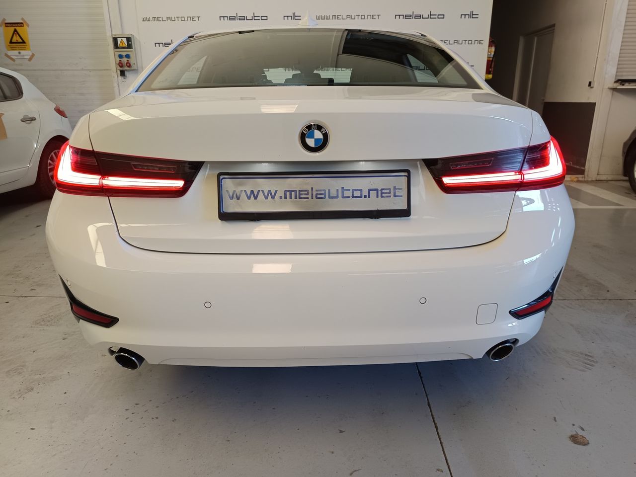 BMW Serie 3 318d Berlina - Foto 8