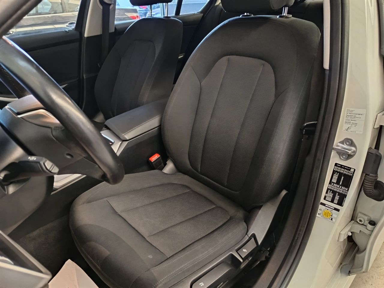 BMW Serie 3 318d Berlina - Foto 13