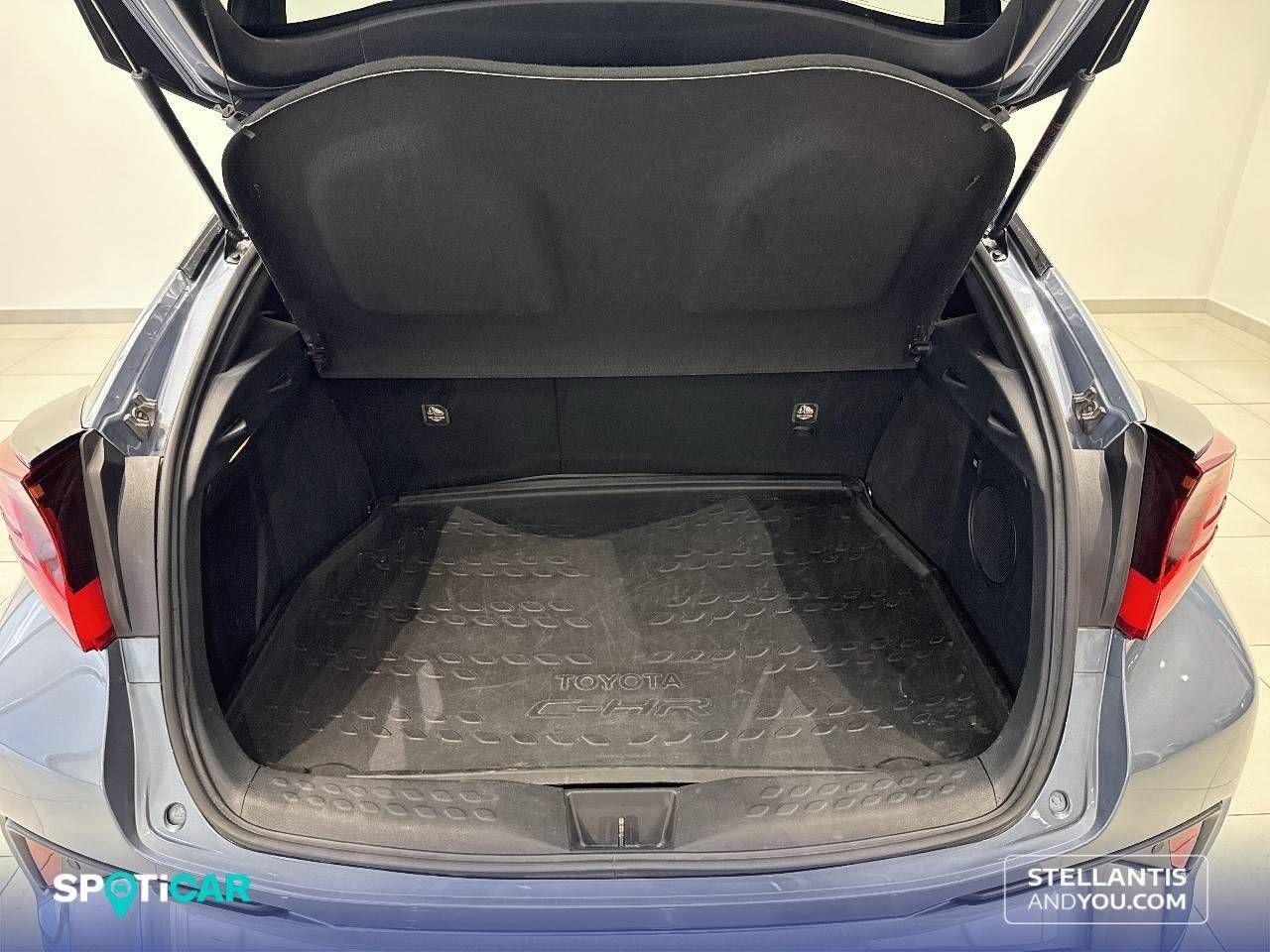 Toyota C-HR  2.0 180H Advance - Foto 7