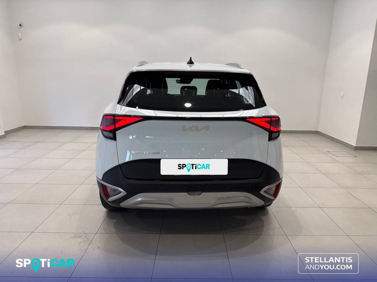 Kia Sportage  1.6 CRDi MHEV 100kW (136CV)  4x4 Business - Foto 6