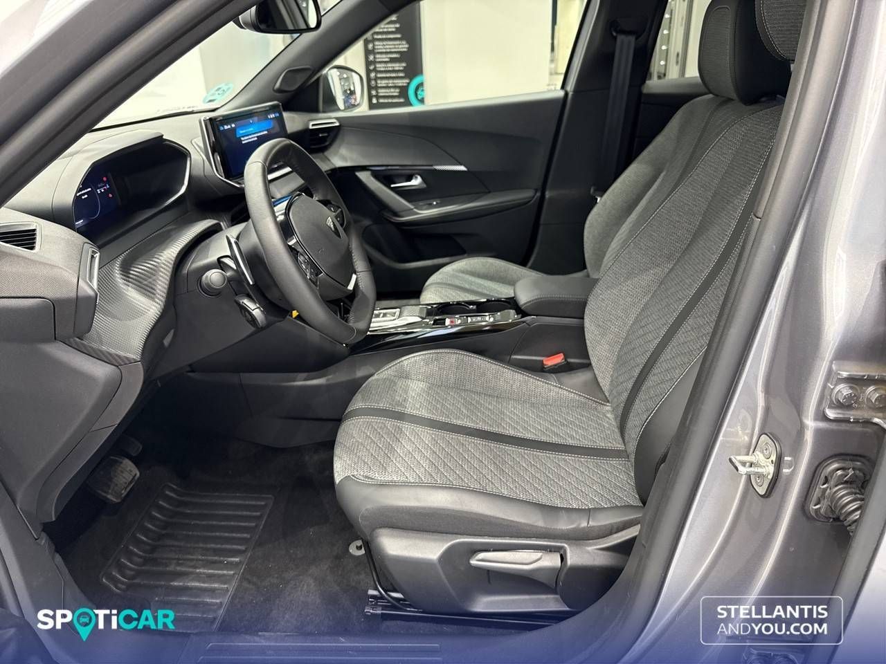 Peugeot 2008   Puretech 130 S&S EAT8 Allure - Foto 10