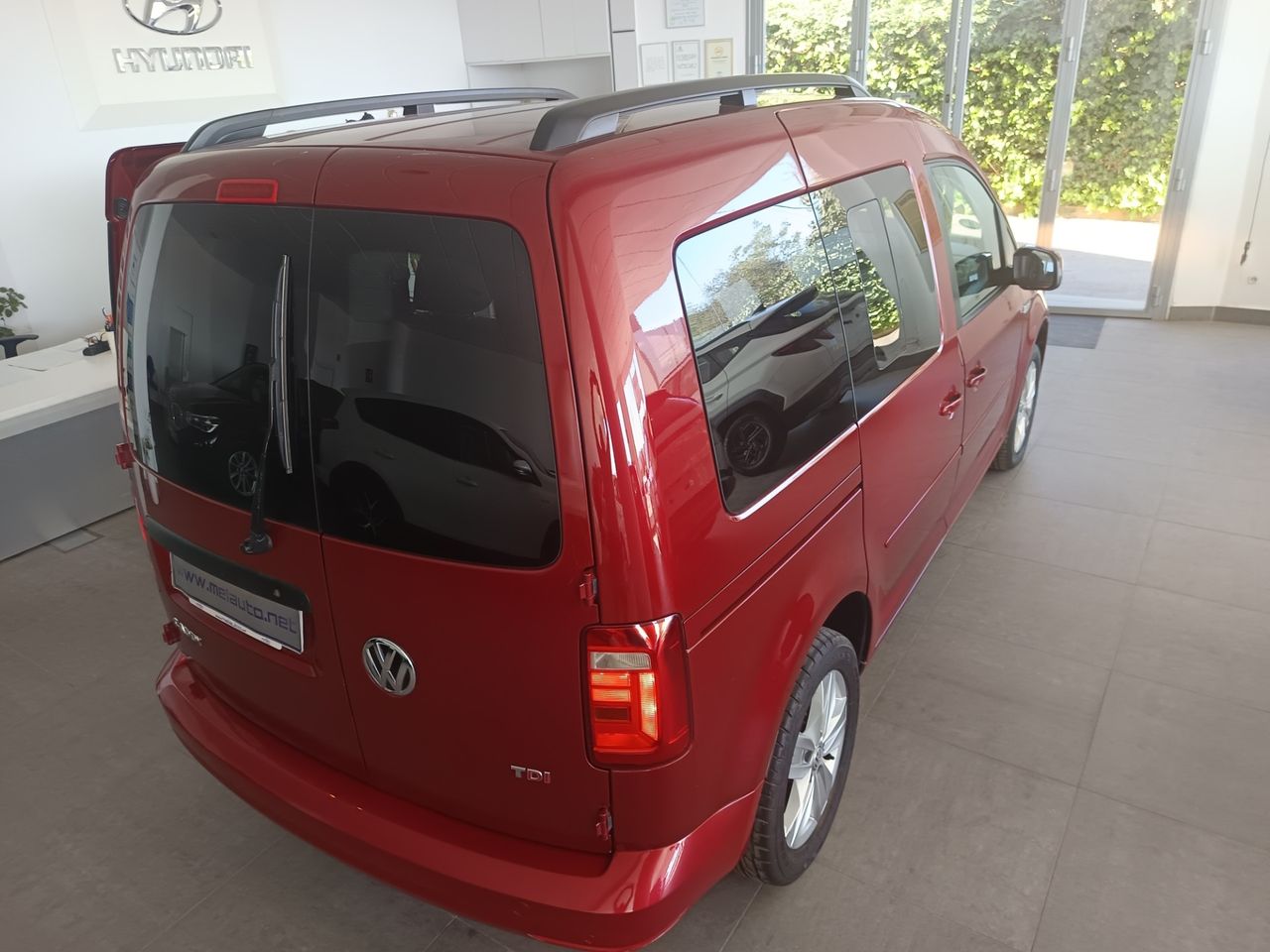 Volkswagen Caddy Comfortline Blue Motion Tech - Foto 23