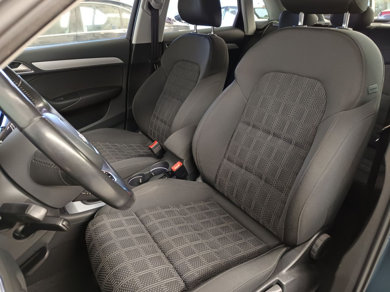 Audi Q3 Attraction - Foto 14