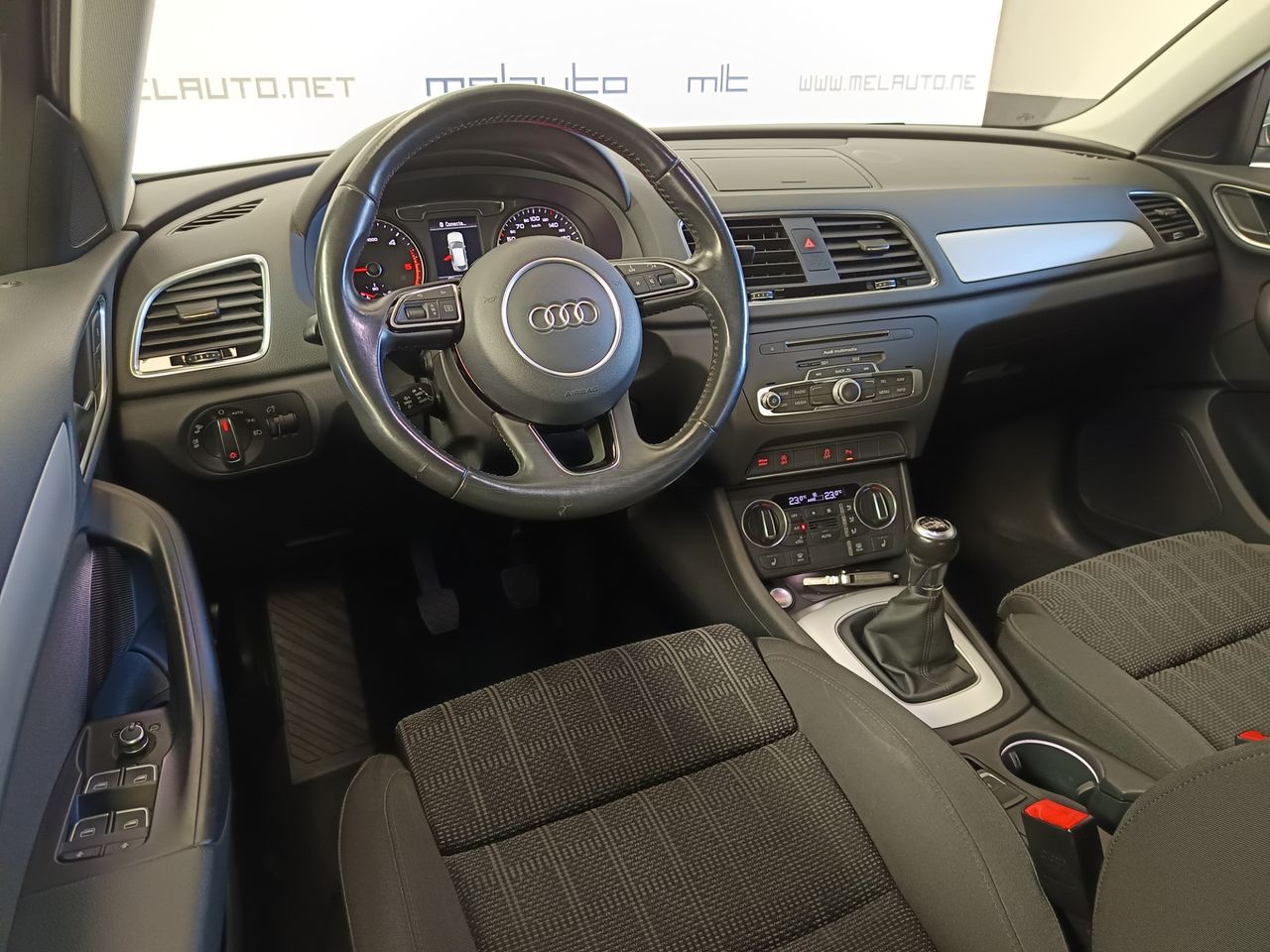 Audi Q3 Attraction - Foto 19