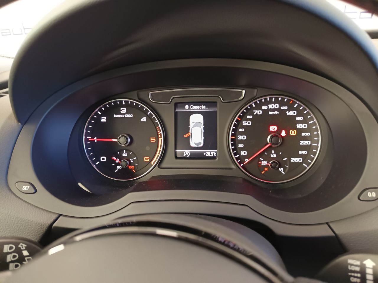 Audi Q3 Attraction - Foto 18