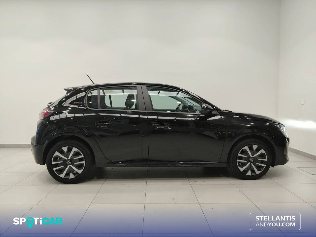 Peugeot 208   Gasolina 100 S&S 6 Vel MAN Style - Foto 5