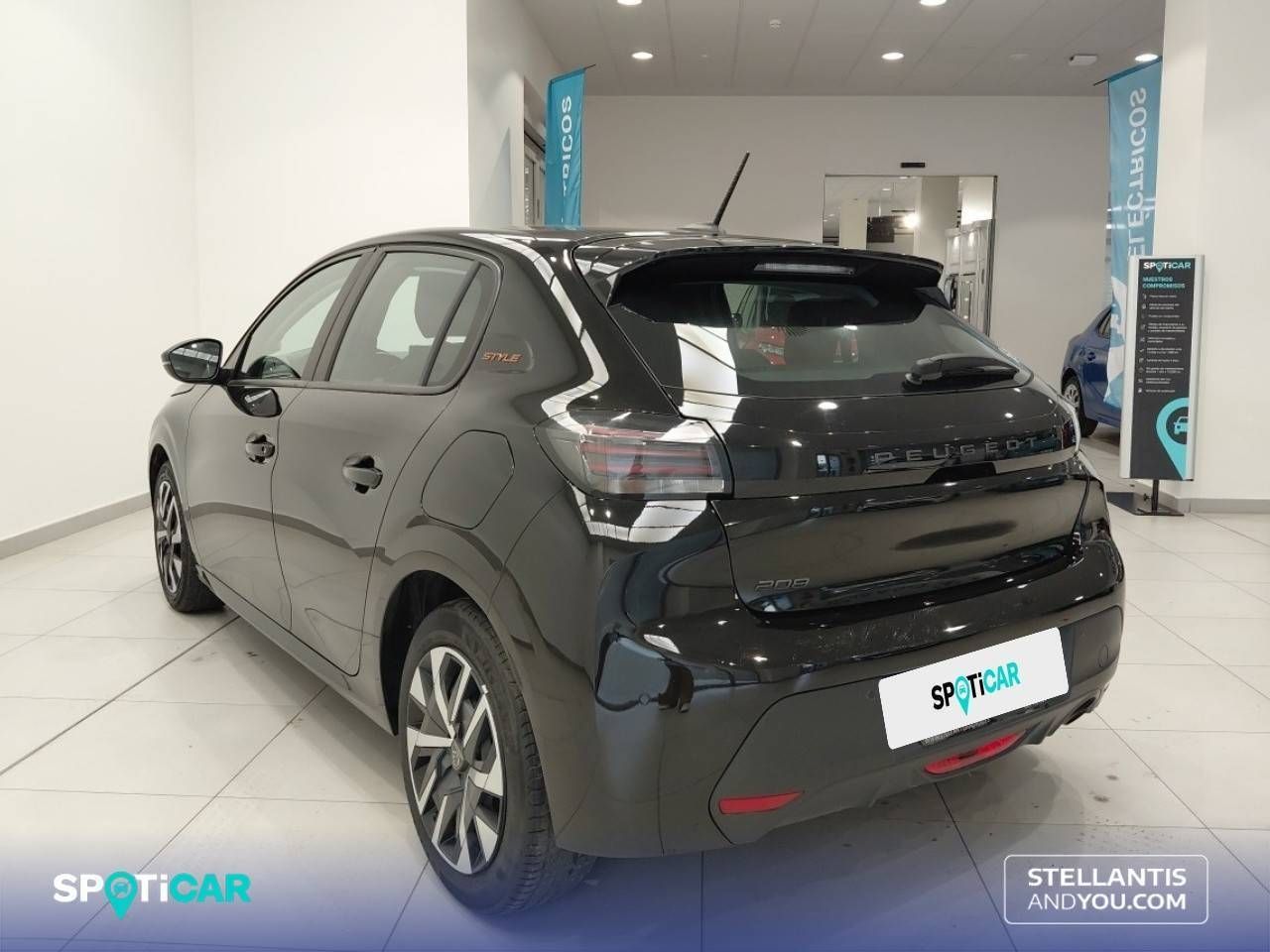 Peugeot 208   Gasolina 100 S&S 6 Vel MAN Style - Foto 8