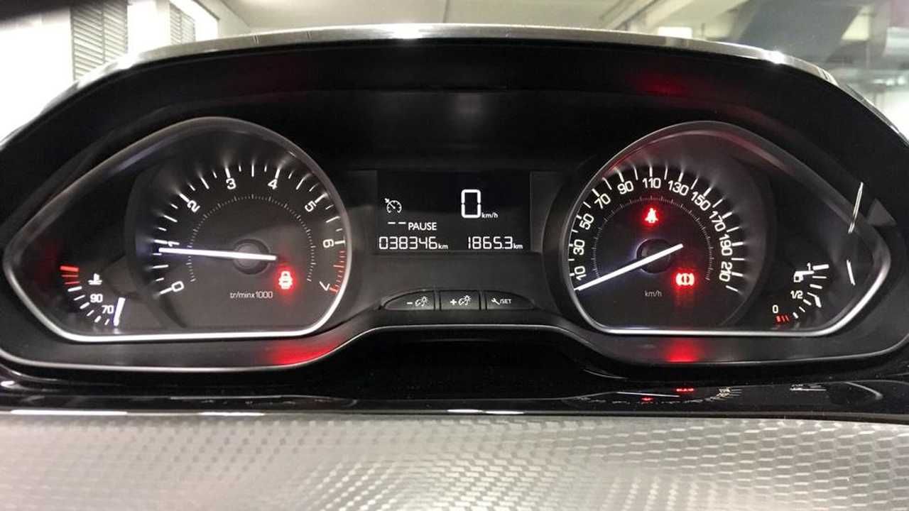 peugeot 2008 2016 / foto grande (3)