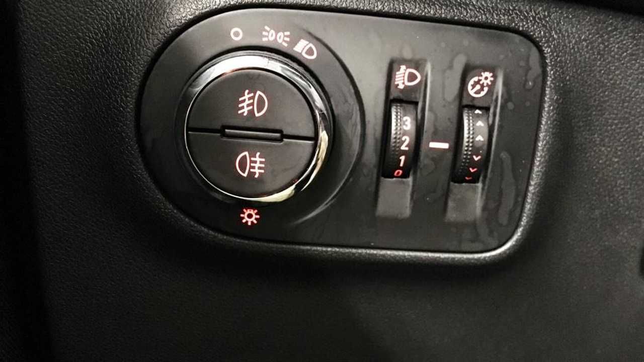 opel corsa 2016 / foto grande (2)
