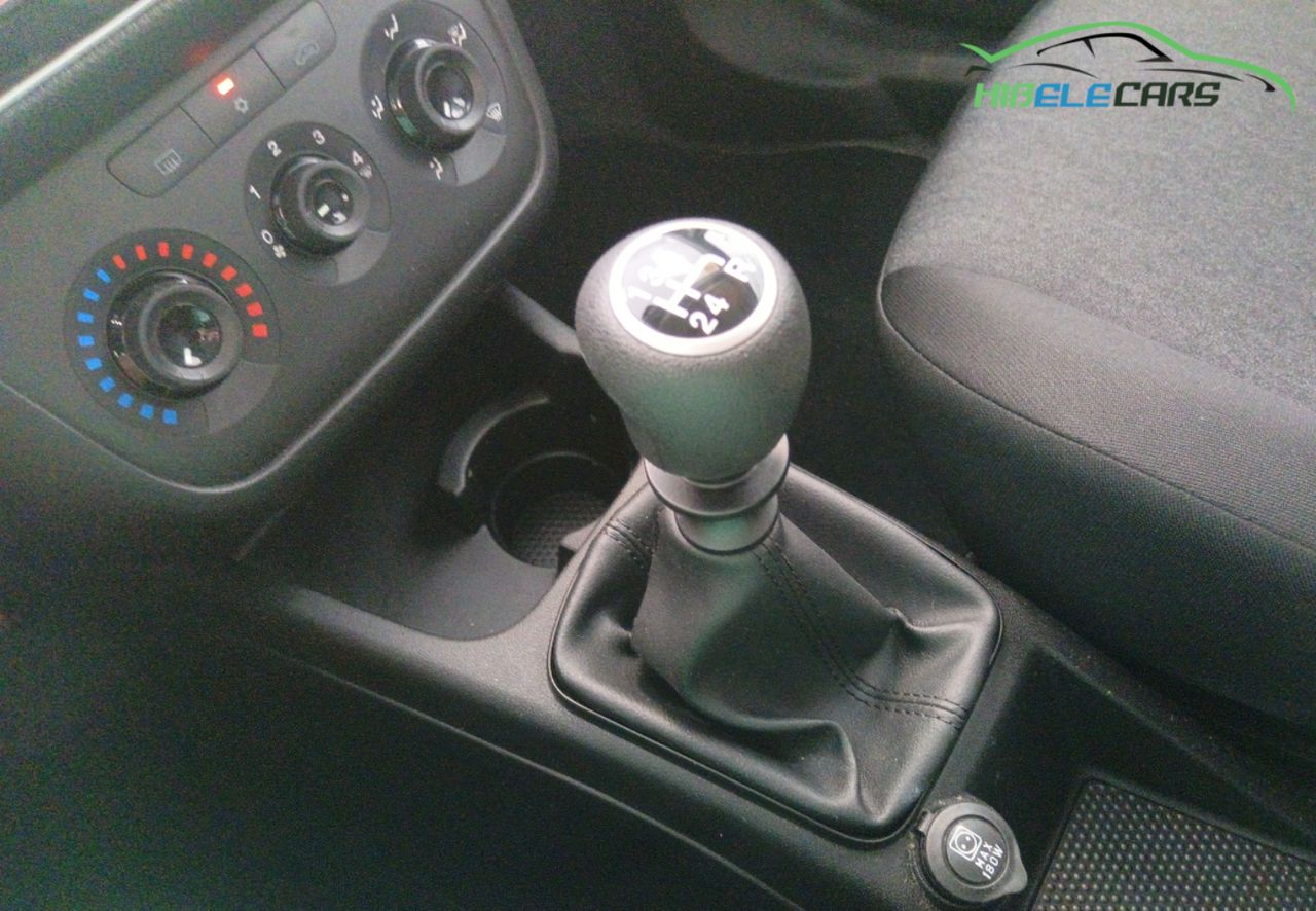 Fiat Punto 1.2 MYSTYLE  - Foto 21