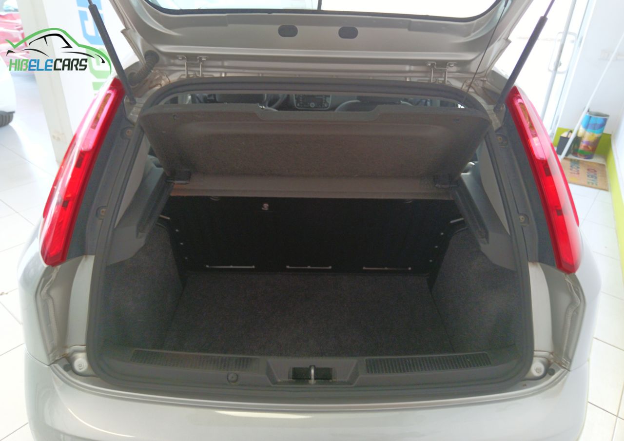 Fiat Punto 1.2 MYSTYLE  - Foto 9