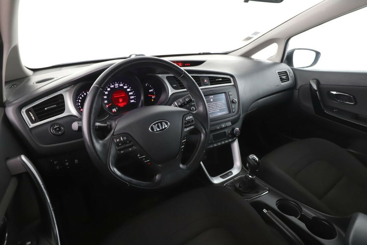 Kia Ceed 1.4 CRDI TECHNO  - Foto 11