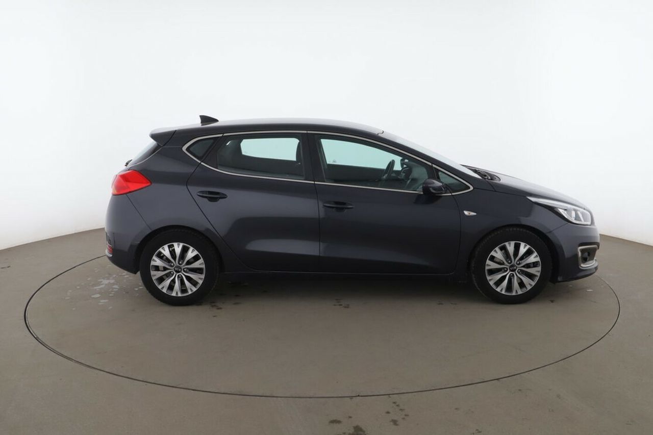 Kia Ceed 1.4 CRDI TECHNO  - Foto 6